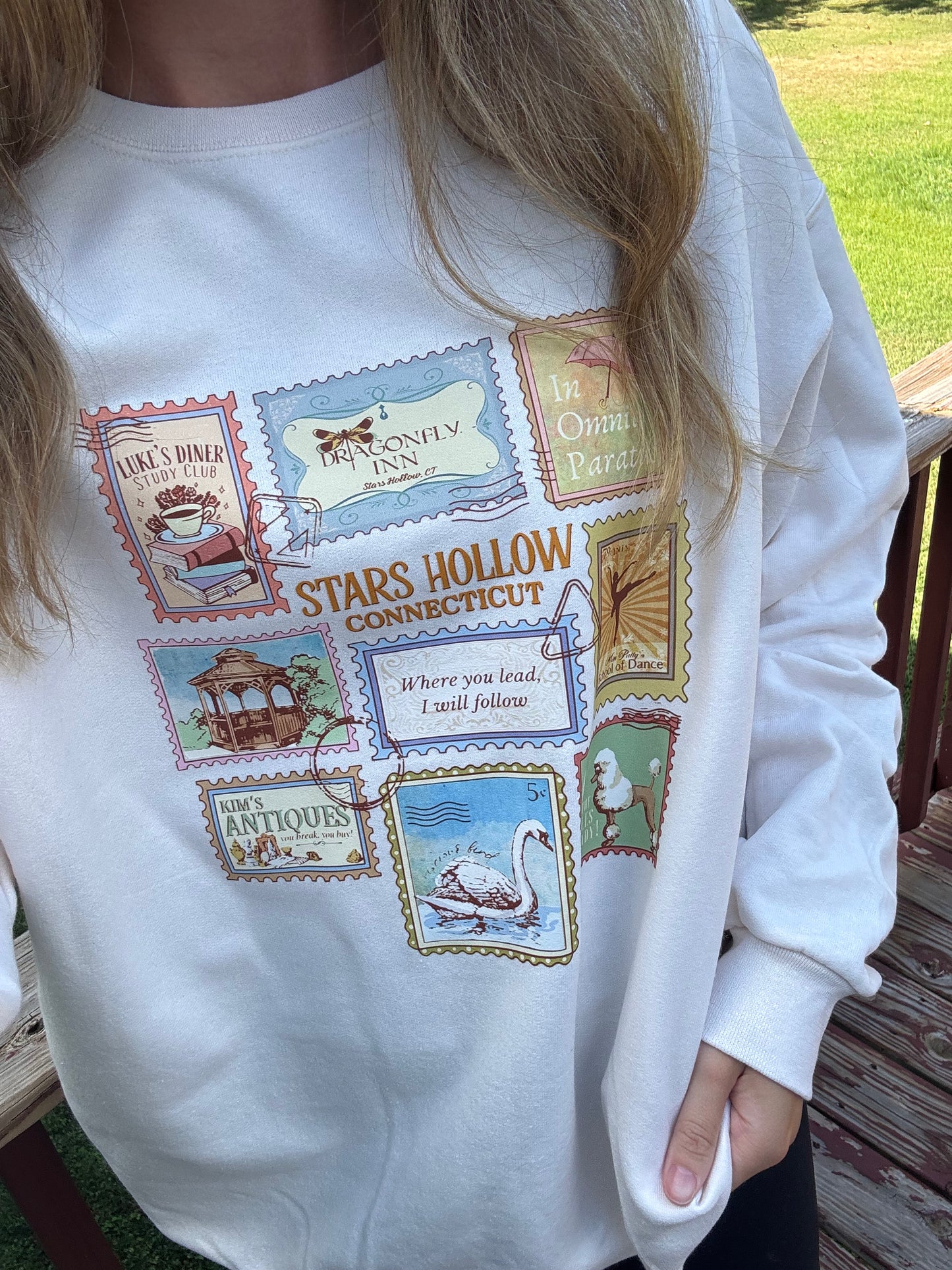Stars Hollow Gilmore Girls Fall Graphic Pullover
