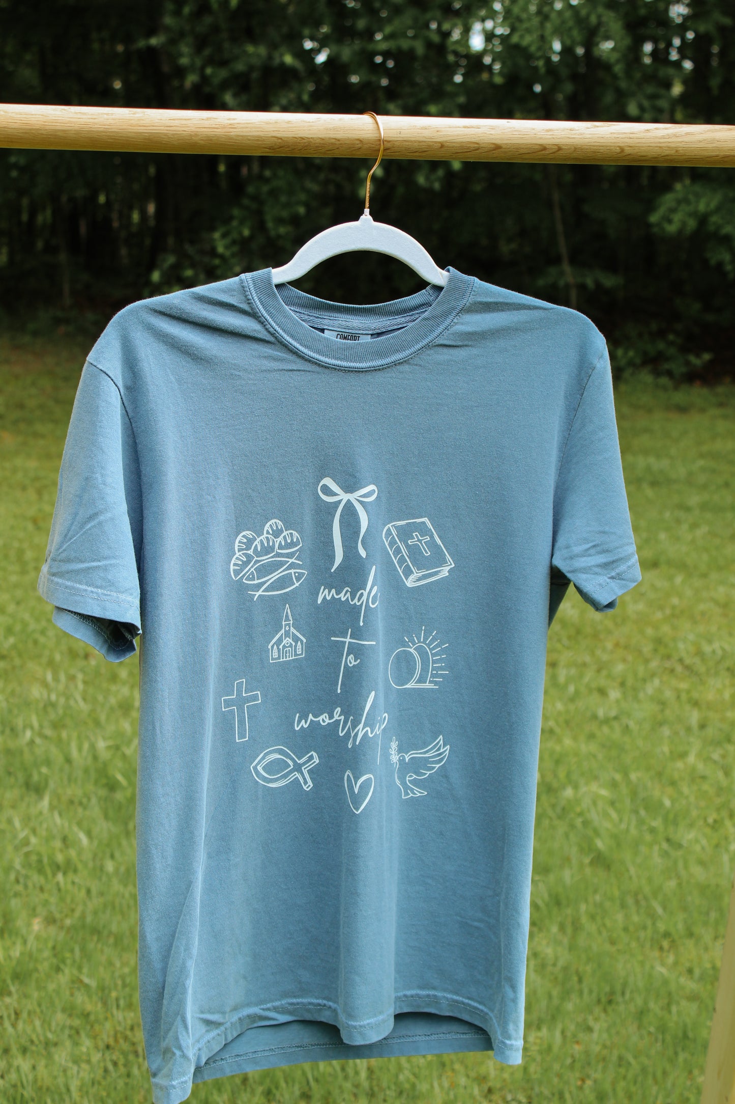 Made to Worship Blue Graphic Tee