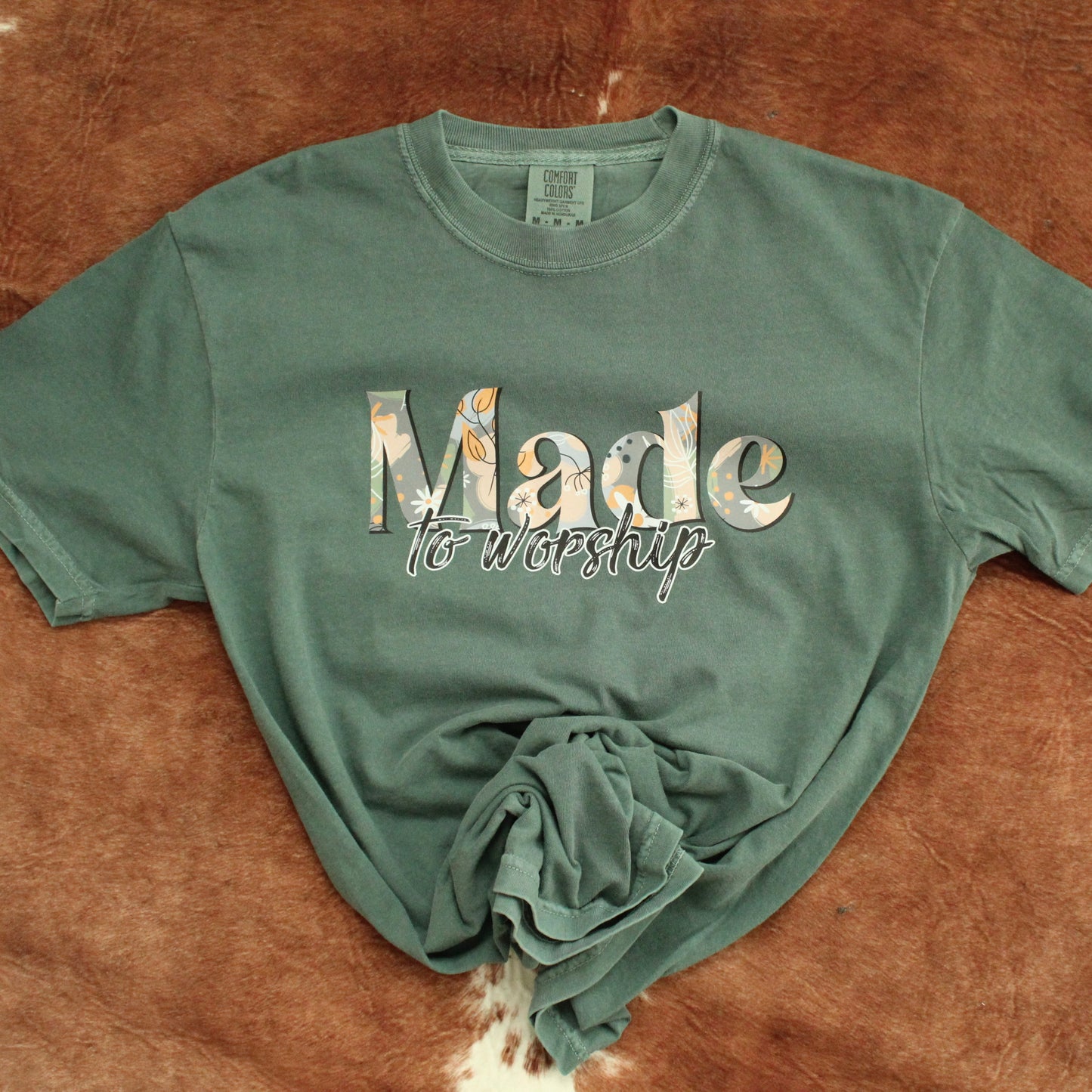 Made to Worship Graphic Tee