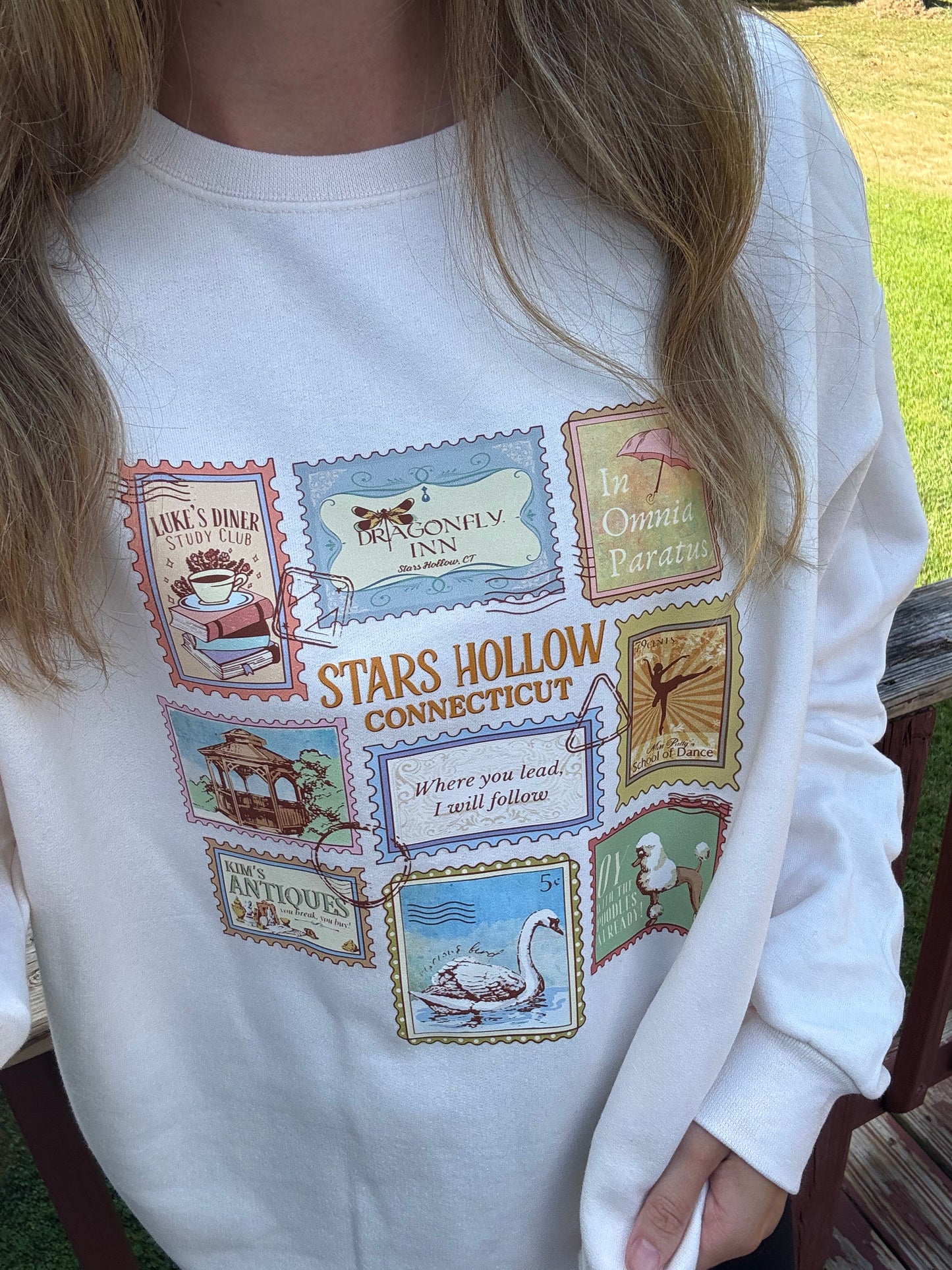 Stars Hollow Gilmore Girls Fall Graphic Pullover
